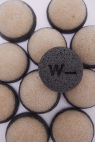 ACTIVE CHARCOAL KONJAC SPONGE